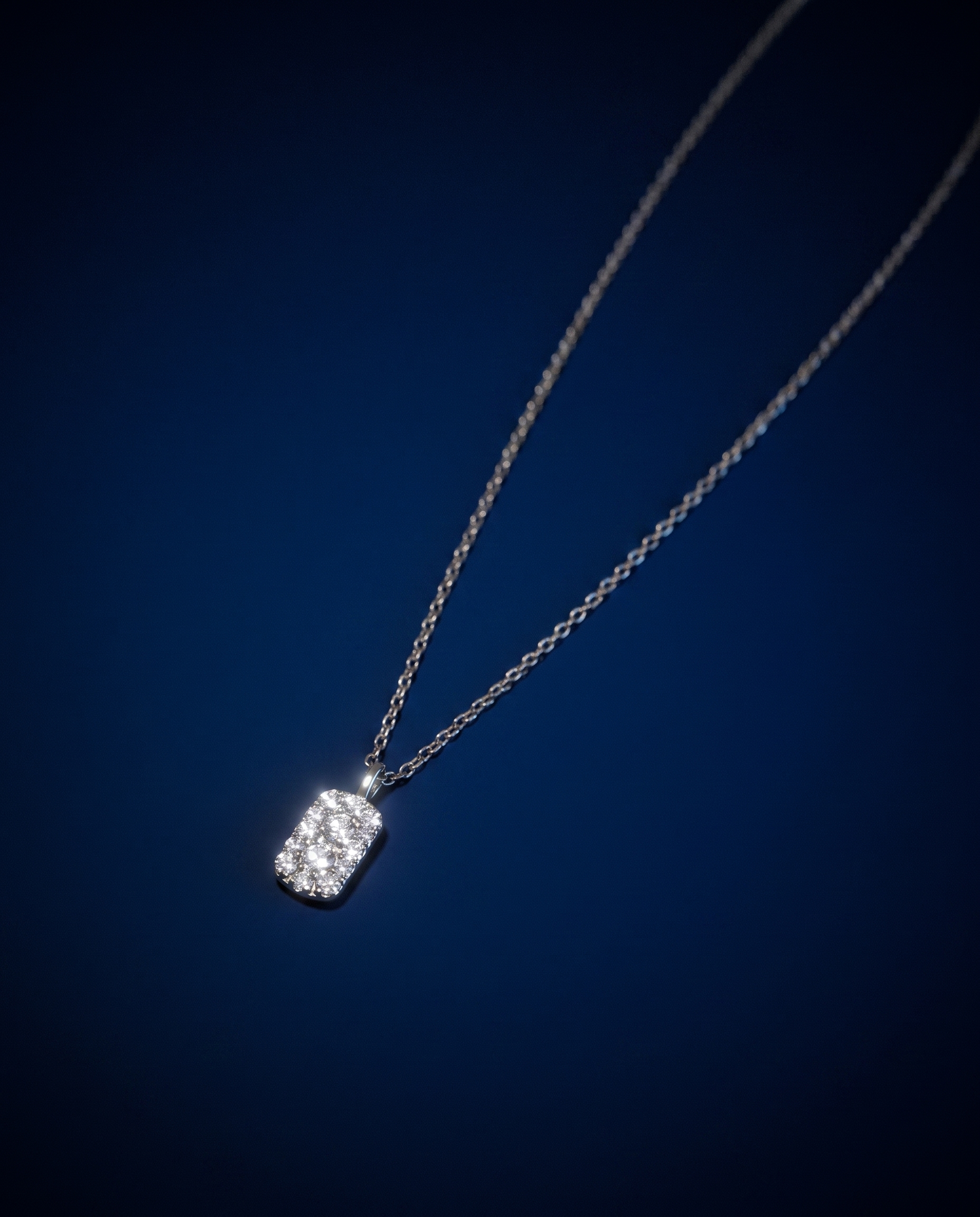 Refrain Lab-Grown Diamond Necklace in Solid Gold