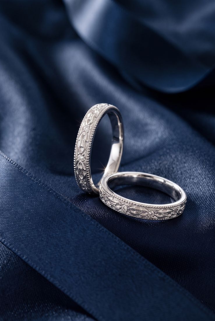 Gold ring with a pleated fluted band set with small cognac lab-grown diamonds
